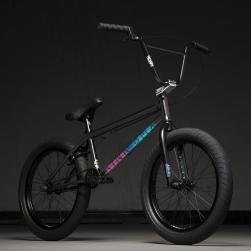 Kink Whip 20.5 2020 Gloss Black Fade BMX Bike